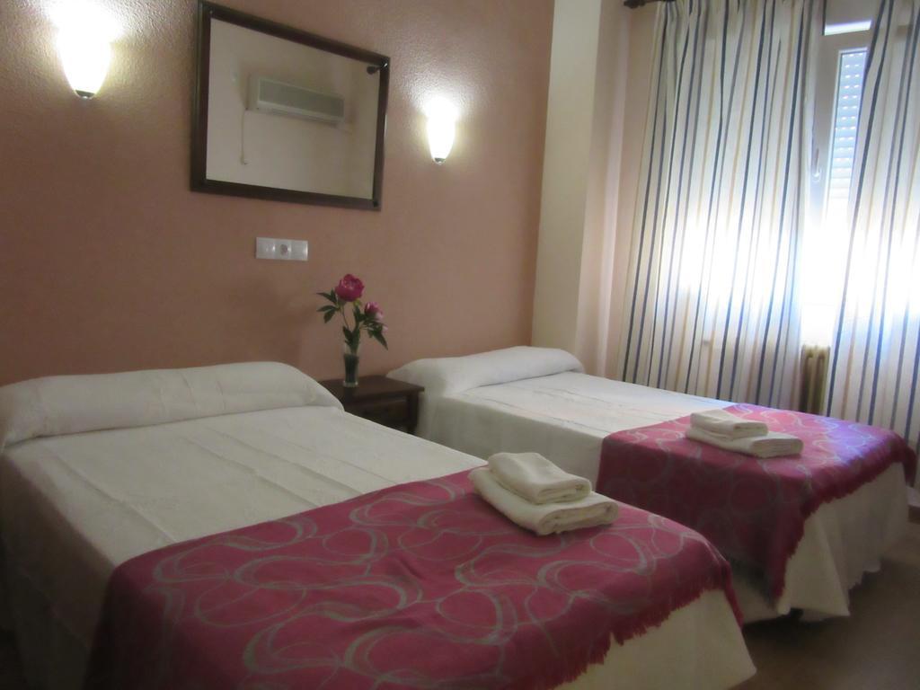 Hernan Cortes Cáceres Room photo